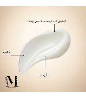 بافت سبک و نرم کرم شب رتینول RoC - Retinol Correxion Deep Wrinkle Night Cream texture