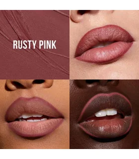 خط لب هدی بیوتی رنگ Rusty Pink بر روی لب از نمای نزدیک