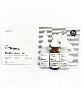 نمای نزدیک سرم‌های نیاسینامید، هیالورونیک اسید و کافئین داخل ست محبوب‌ترین‌های اوردینری