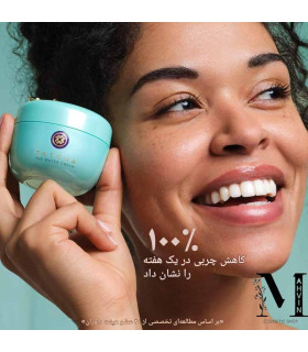 نتایج تحقیقات بالینی و تاثیر واتر کرم تاچا بر افزایش آبرسانی فوری و کاهش منافذ پوست