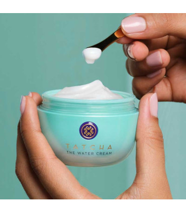 بافت واتر کرم تاچا فاقد چربی و زود جذب