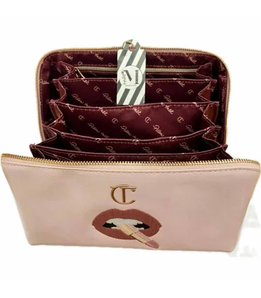 کیف میکاپ شارلوت تیلبری با درب باز از نمای روبرو - charlotte tilbury pillow talk makeup bag front open