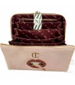کیف میکاپ شارلوت تیلبری با درب باز از نمای روبرو - charlotte tilbury pillow talk makeup bag front open