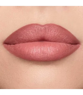 نمای رنگ رژلب شارلوت تیلبری Pillow Talk Original روی لب
