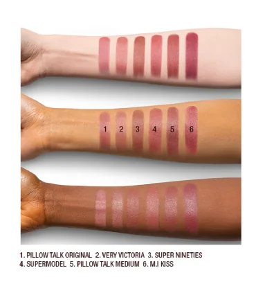 سواچ رژ لب شارلوت تیلبری پیلو تاک بر روی پوست دست Charlotte Tilbury Pillow Talk swatch