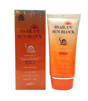 ضد آفتاب حلزون جیگوت همراه بسته بندی از نمای جلو Jigott Snail UV Sun Block SPF50+/PA++++ front box